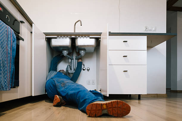 Professional Plumbing technician working in Riverside, IA